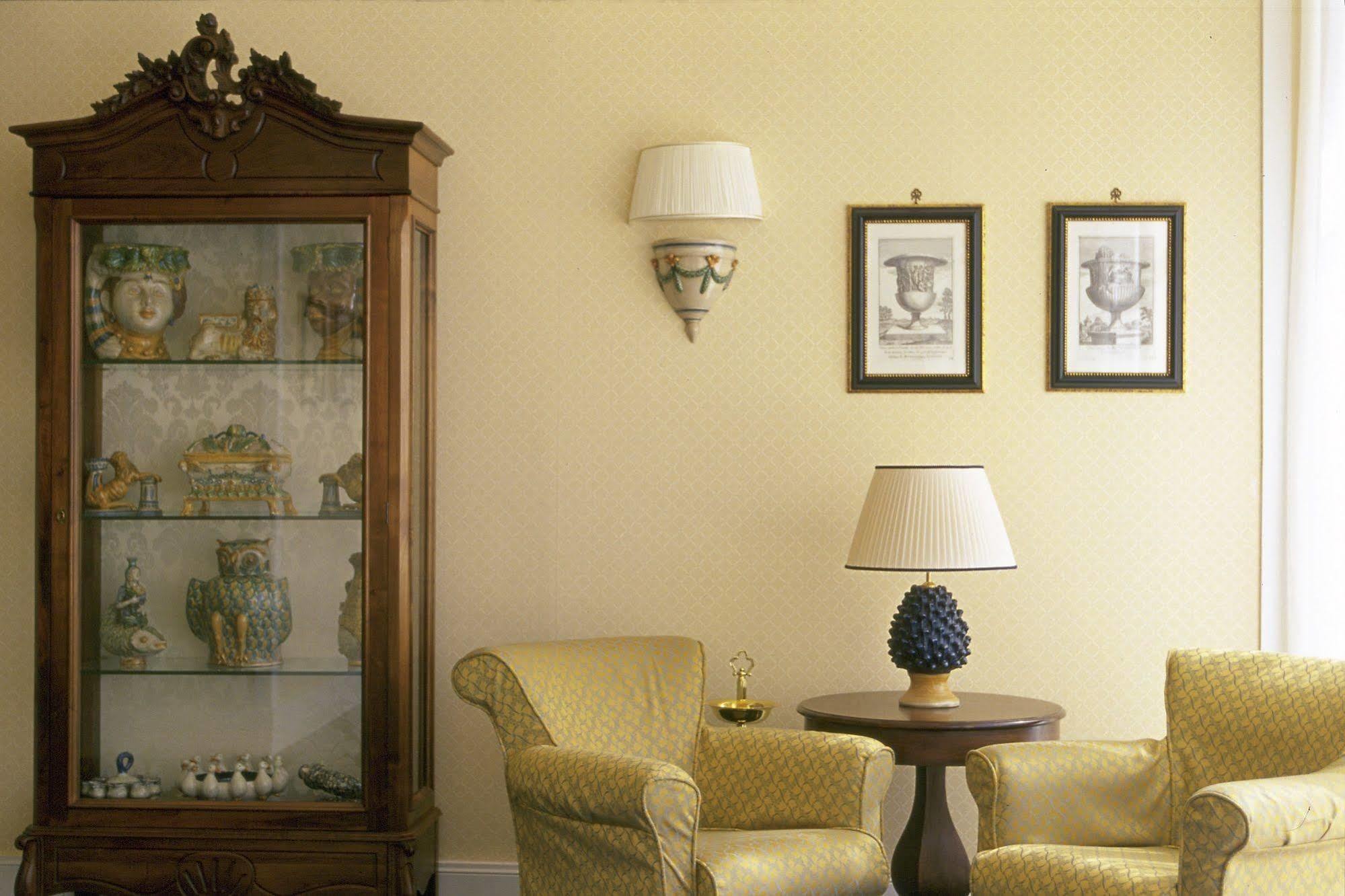 Nh Caltagirone Villa San Mauro Room photo